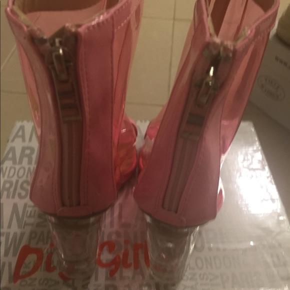 Pink booties - Picture 4 of 5
